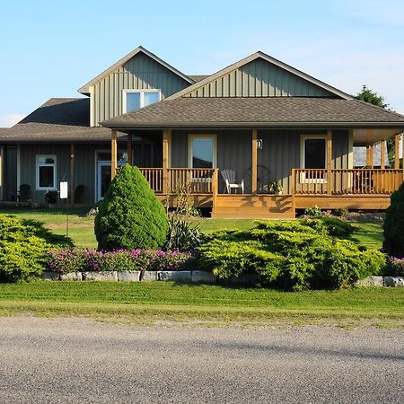 On The 6 Bed And Breakfast Niagara-on-the-Lake Exterior photo